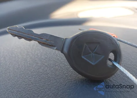 2000 Chrysler Sebring Jxi z USA, uszkodzony, nr VIN 3C3EL55H7YT276459